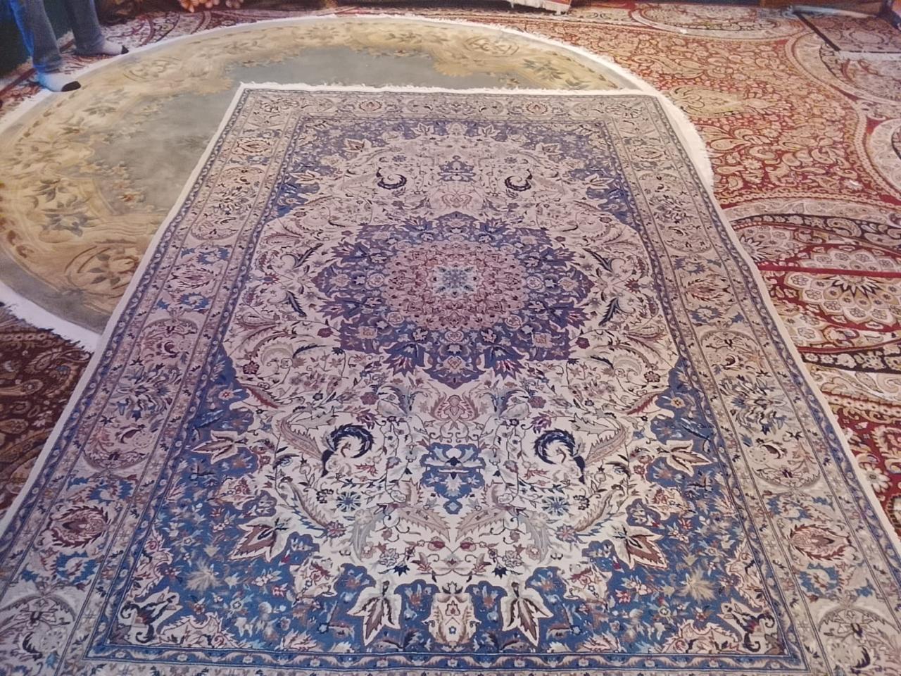 Lavender Blue Medallion Carpet, handmade Kashmiri carpet