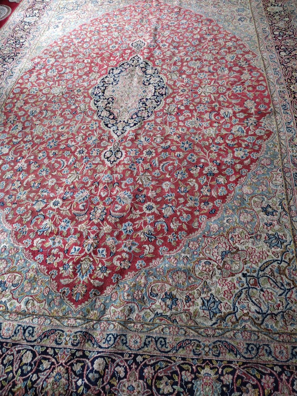 Rose Silver Diamond Carpet, handmade Kashmiri carpet